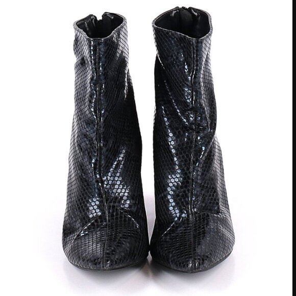 BOOHOO BOOTIES SNAKESKIN PRINT  BLOCK HEEL  SIZE 8 - Picture 2 of 4